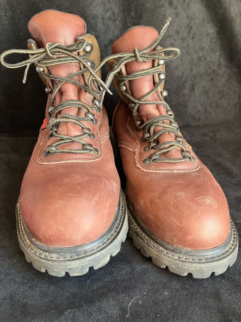 Red Wing Steel Toe Work Boots Men’s 7.5/Women’s 9.5 Safety Oil Resistant Leather